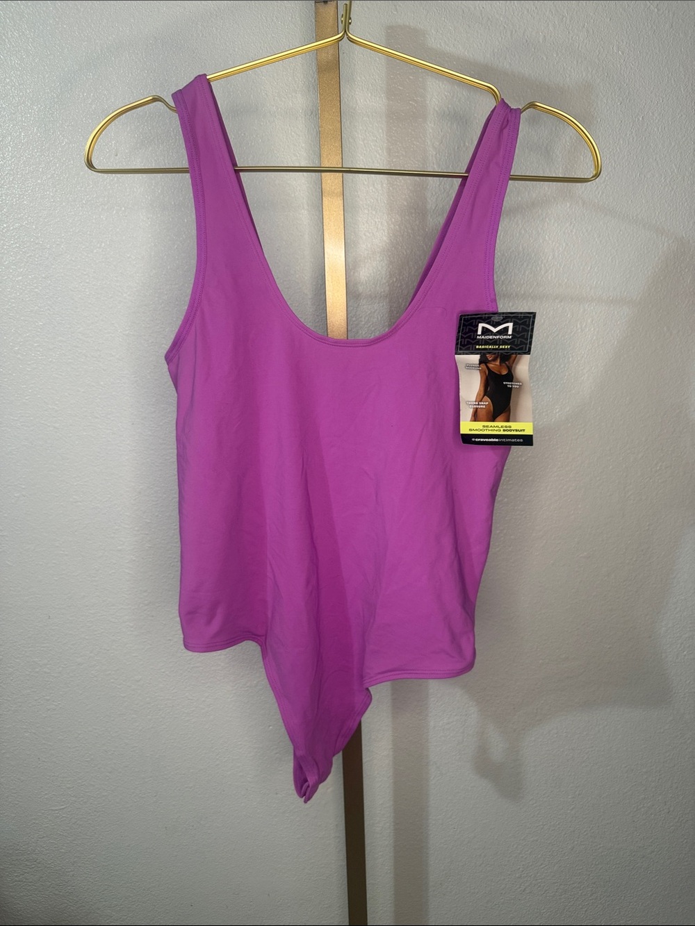 Maidenform - Seamless smoothing Magenta Scoop-Neck Tank Bodysuit- XL- NWT